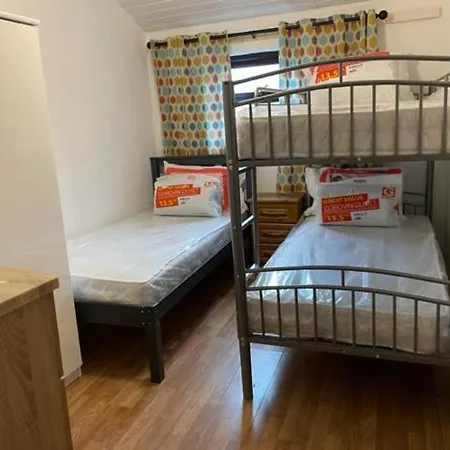 The Greenacre House, Carrow, Dualla, Cashel, County Tipperary E25t672 * Cashel (Tipperary)